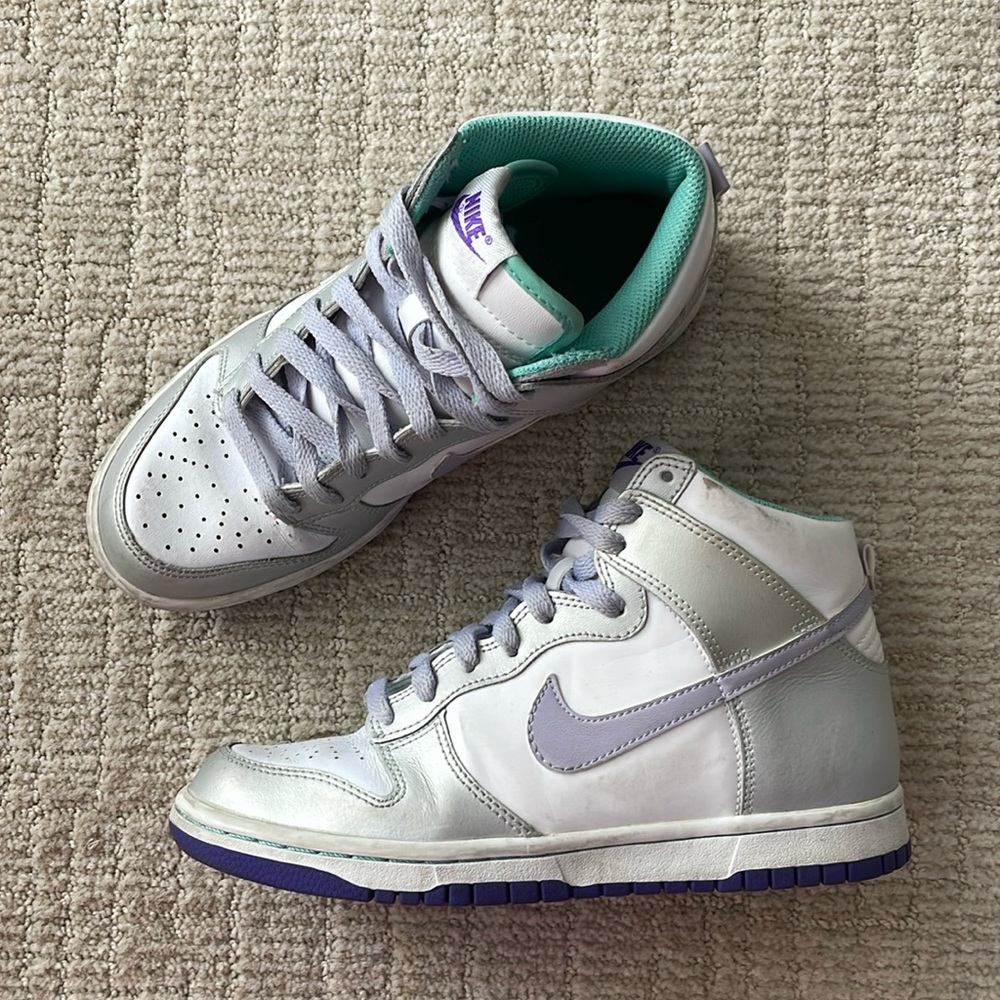 NIKE Dunk High Top Sneakers